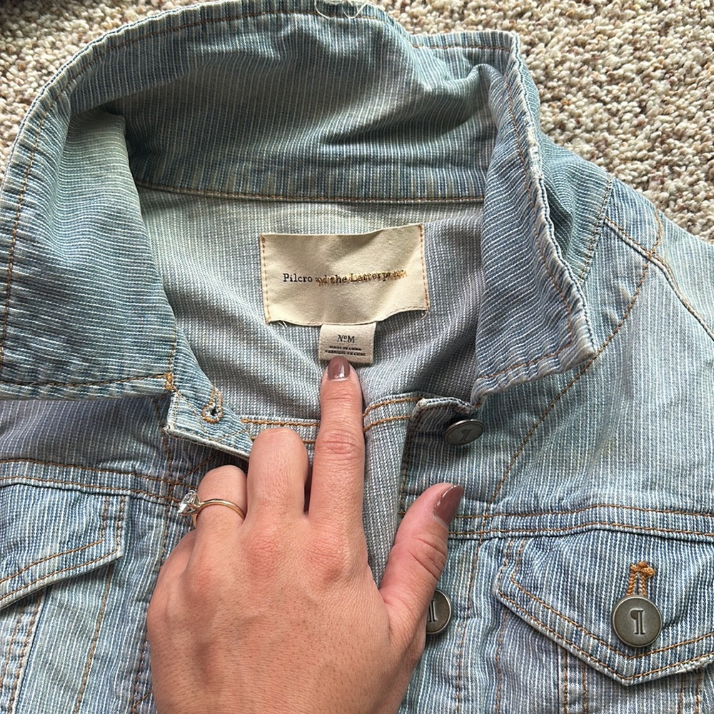 Jean jacket - Picture 2 of 3